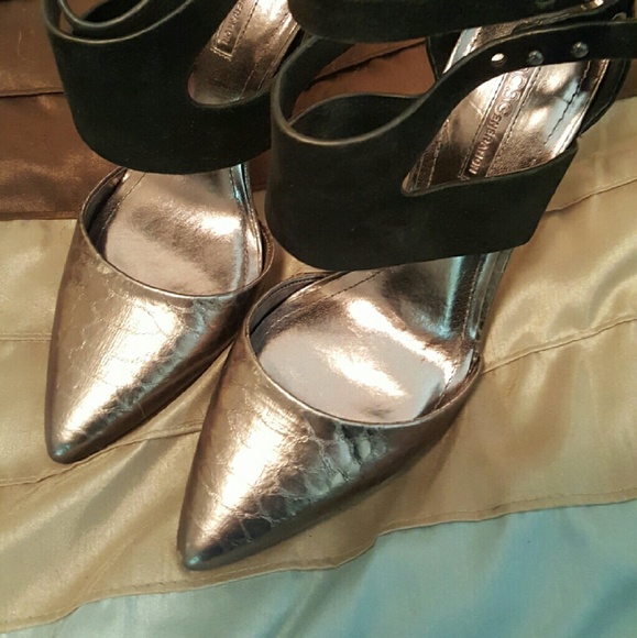 Bcbg heels - Picture 2 of 4